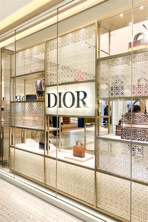 dior retail|Dior outlet store locations.